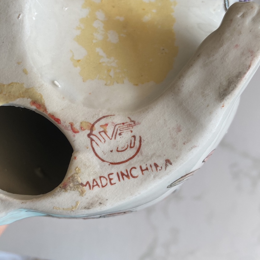 Ceramic Bunny Rabbit with Fruit design - Picture 5 of 7